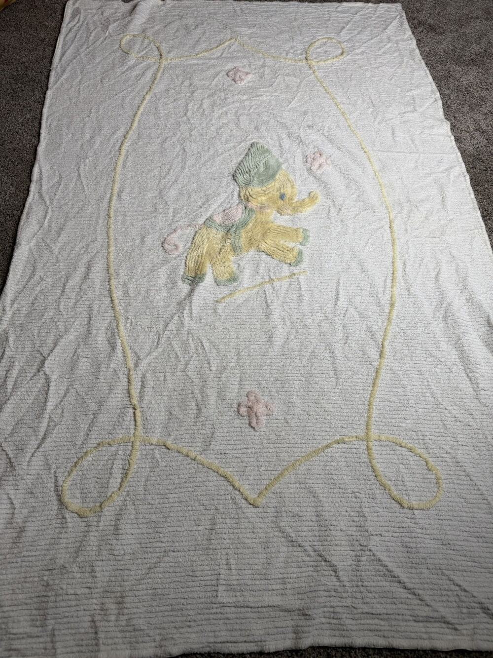 Vintage Chenille Baby Crib Bedspread Blanket Yellow Pastel Elephant 62 X 39in